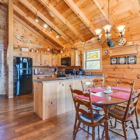 Ever After Mountain View Hot Tub Jetted Tub Fire Pit Great Location Gatlinburg Zewnętrze zdjęcie